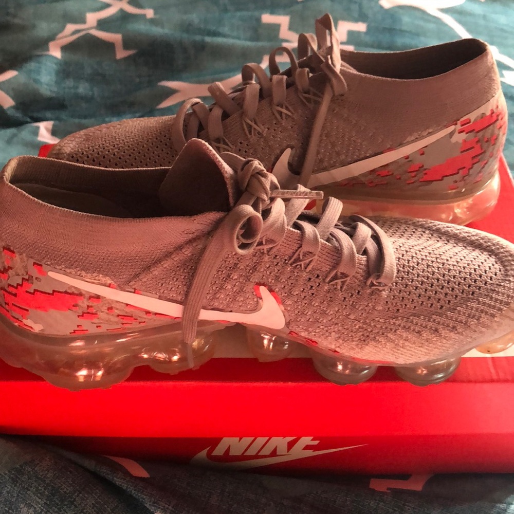 Grey and pink nike vapor maxes